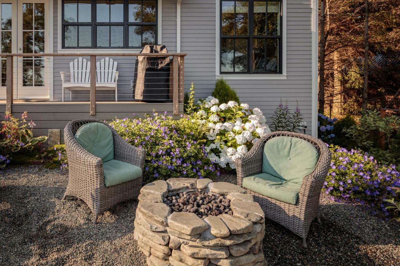 Orcas Beach Cottage Eastsound エクステリア 写真