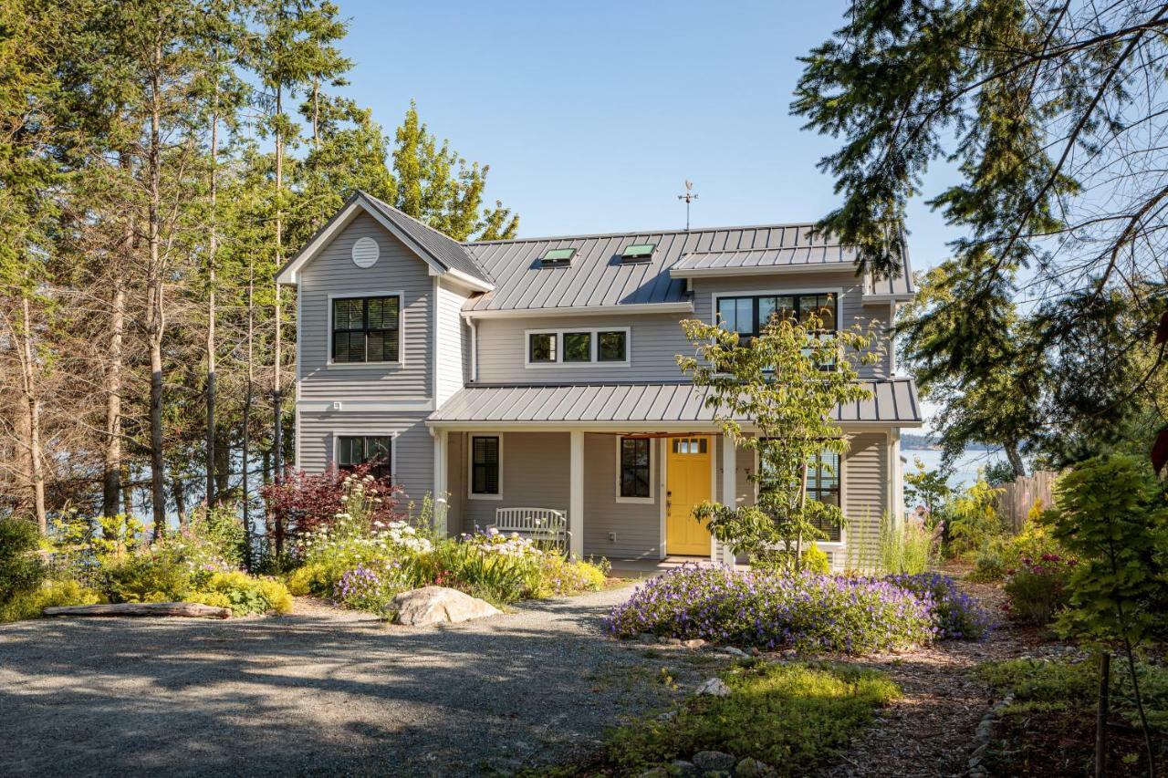 Orcas Beach Cottage Eastsound エクステリア 写真