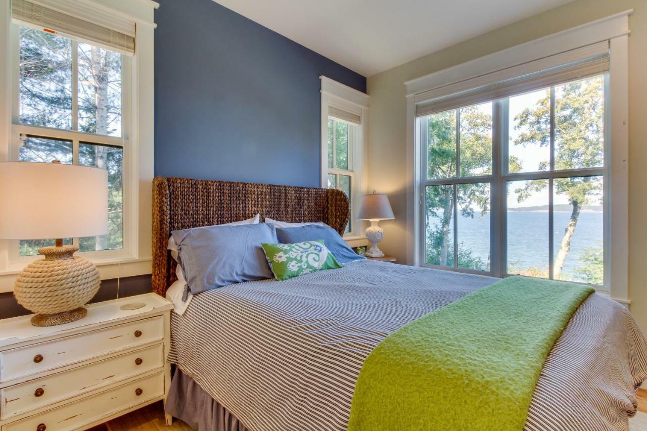 Orcas Beach Cottage Eastsound エクステリア 写真