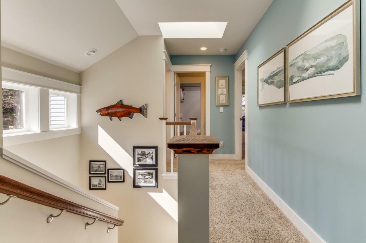 Orcas Beach Cottage Eastsound エクステリア 写真